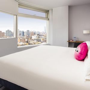 Chambre Lit King-Size avec Accès aux Personnes Handicapées